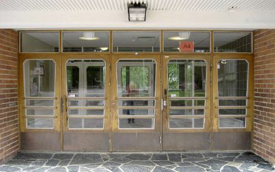 Turun keskustan ulkopuolisten alueiden koulujen inventointi ja arvottaminen 2016