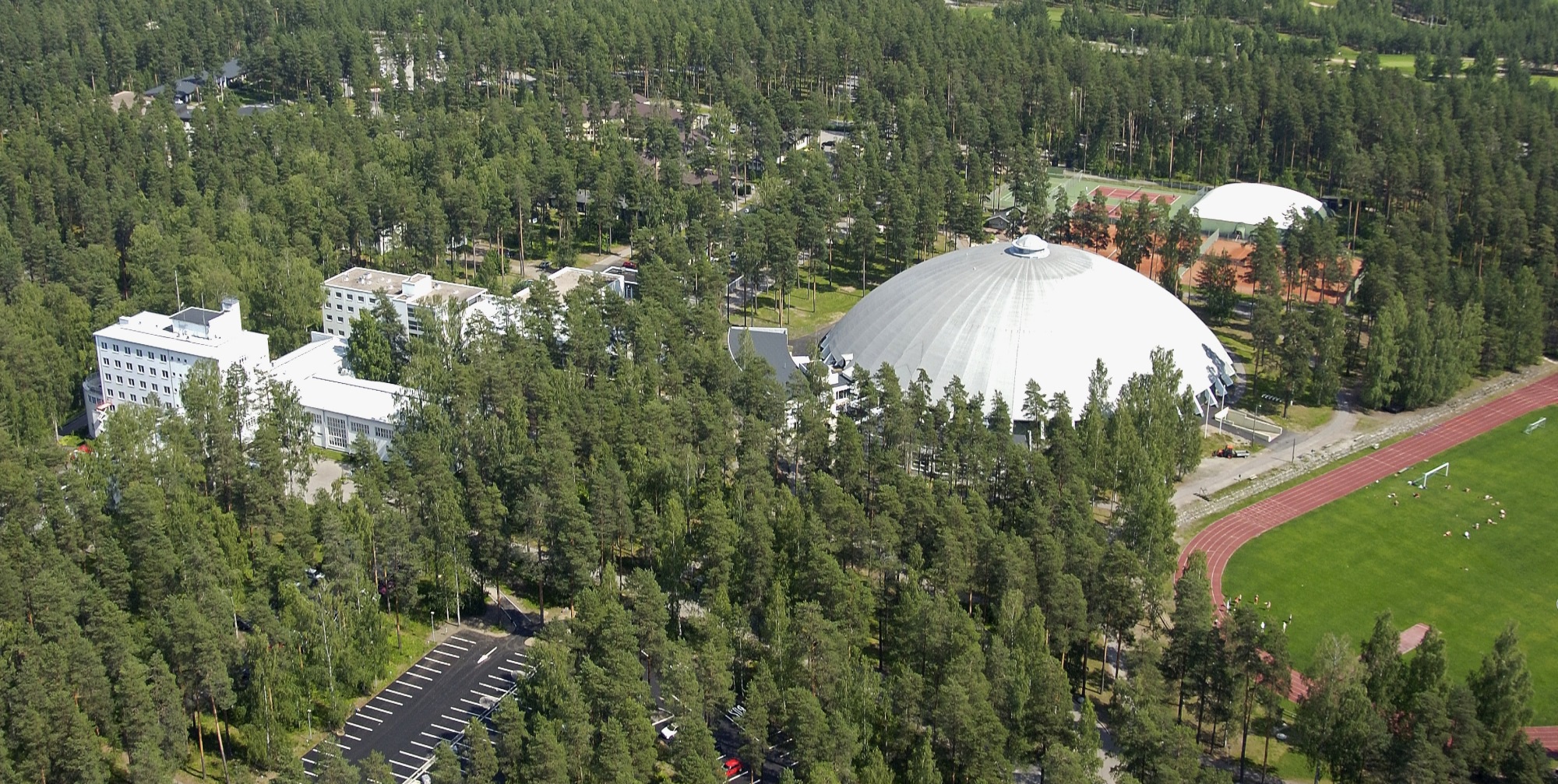 Suomen Urheiluopisto Heinolan Vierumäellä.
