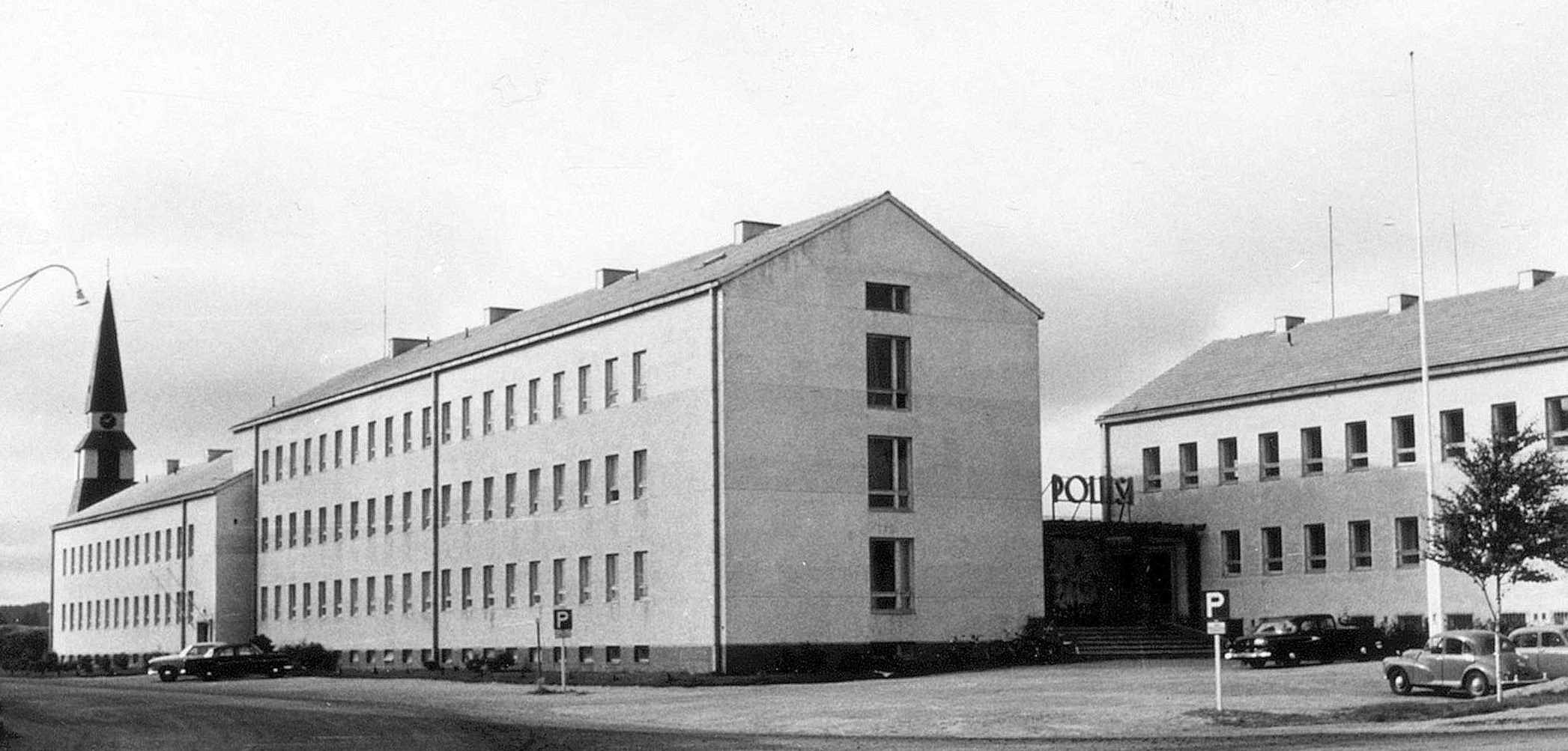 Kuvassa lääninhallitustalo vuodelta 1947.